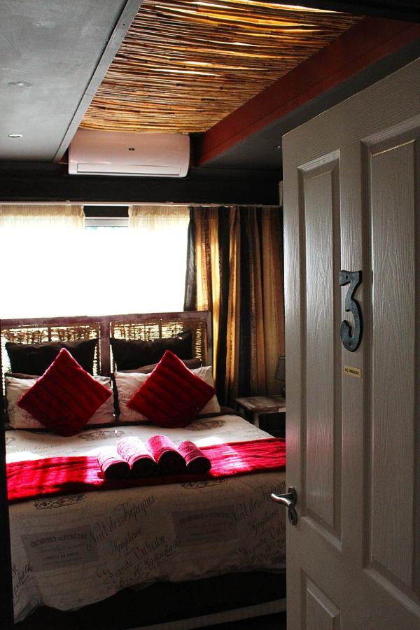 African Adventures Accommodation Дурбанвиль Экстерьер фото